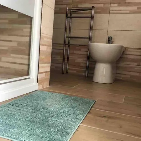 Nicole Maison * לסי